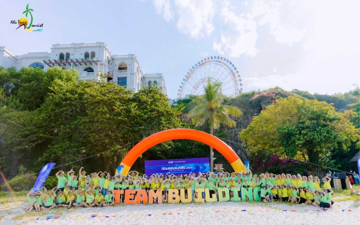 Tổ chức Team Building trên bãi biển Nha Trang hot nhất năm